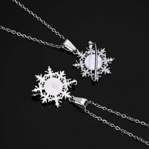 Iced Out CZ Snowflake Saturn Pendant Necklace Supplier