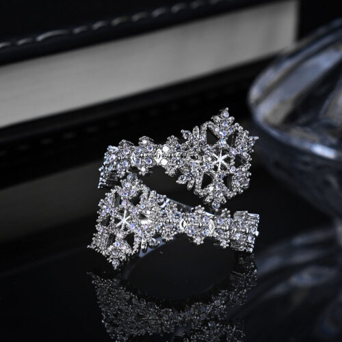 Iced Out Cubic Zirconia Snowflake Bypass Ring Manufacture