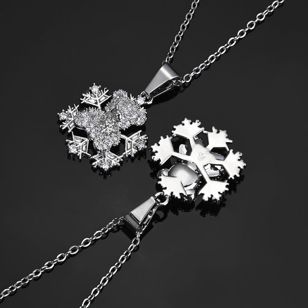 Iced Cubic Zirconia Snowflake Bear Pendant Supplier